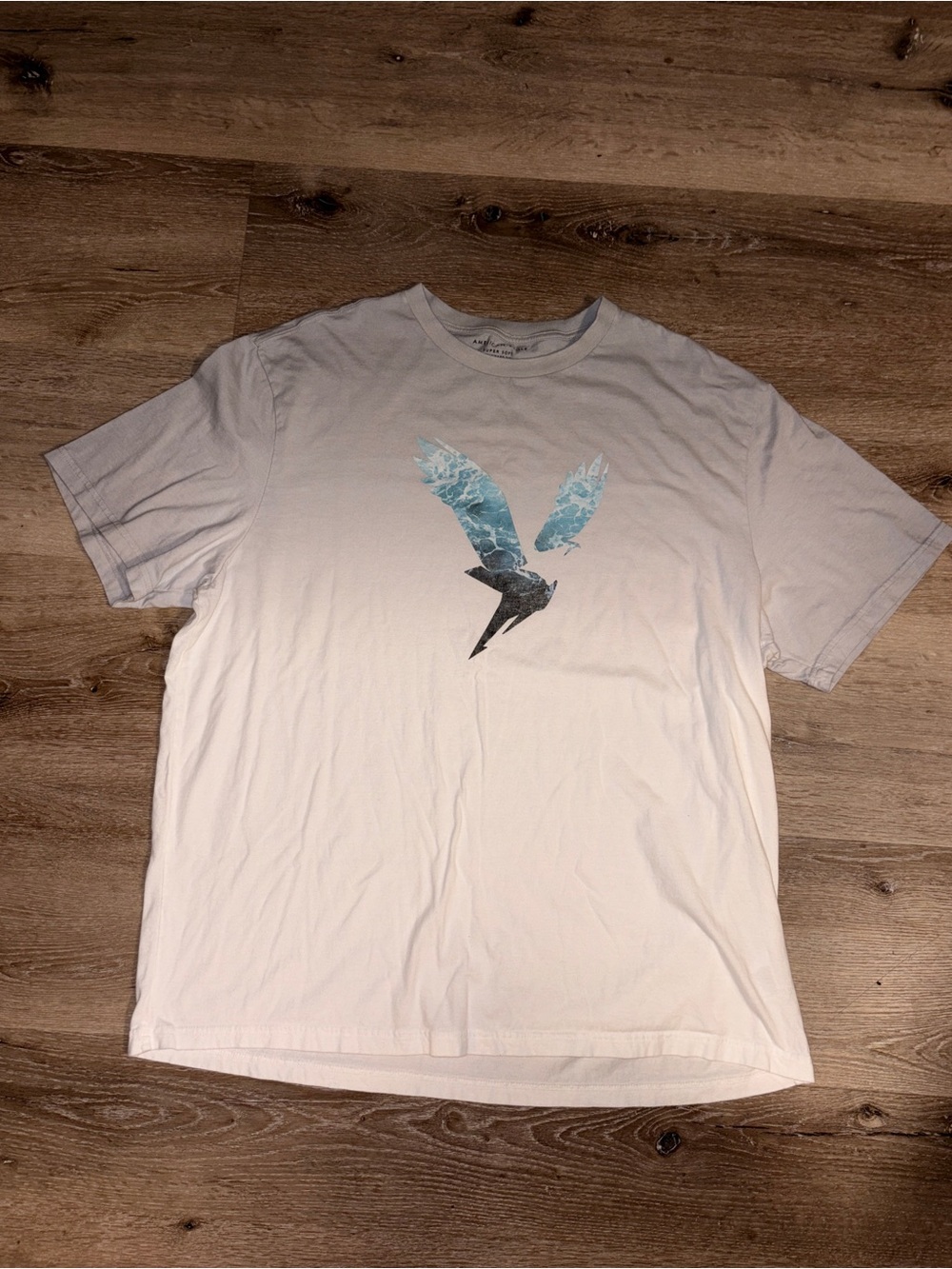 American Eagle Outfitters White Short Sleeve Tee with Blue Bird Graphic
